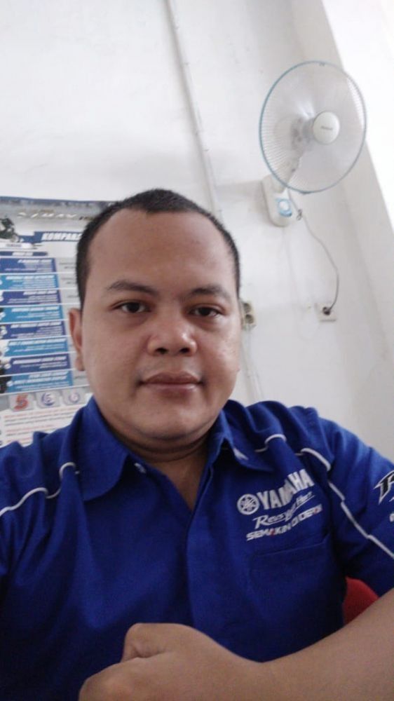 Foto Sales Wisnu Aji